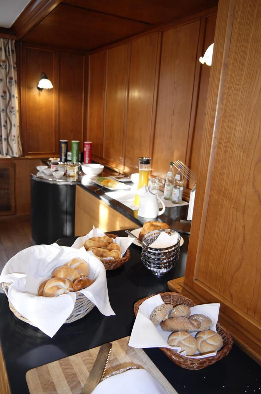 Gasthof Waescherschloss Wäschenbeuren Extérieur photo